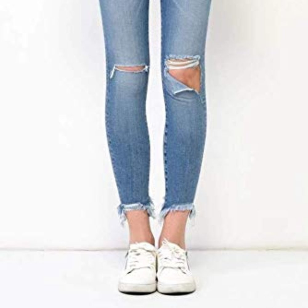 Hidden Jeans Light Wash Distressed Crop Skinny